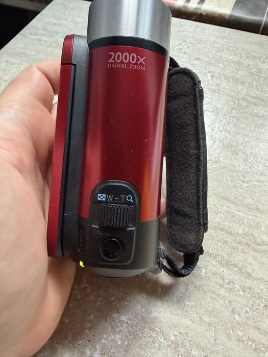 Відеокамера Canon Legria FS306 41x Zoom, червона, повний комплект Видеокамера
