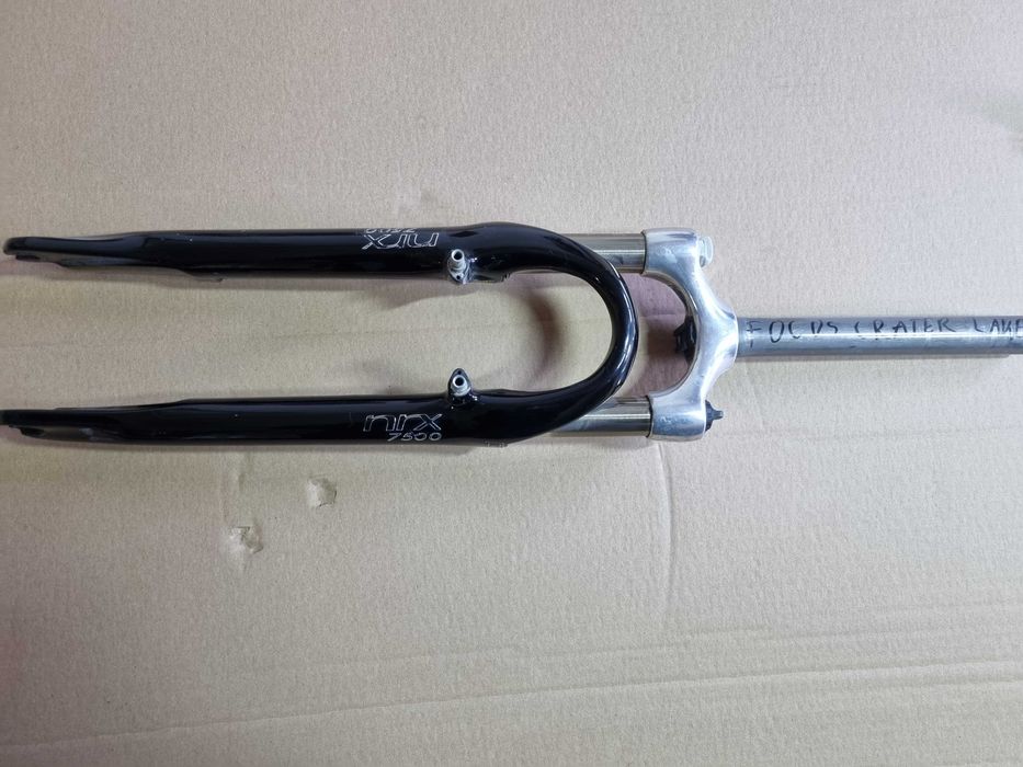 SR Suntour NRX 7500, 63mm, 28