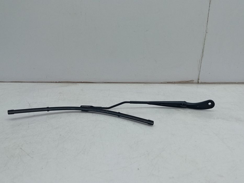 Haste / braço de escova limpa vidros frente esquerda DACIA Sandero III