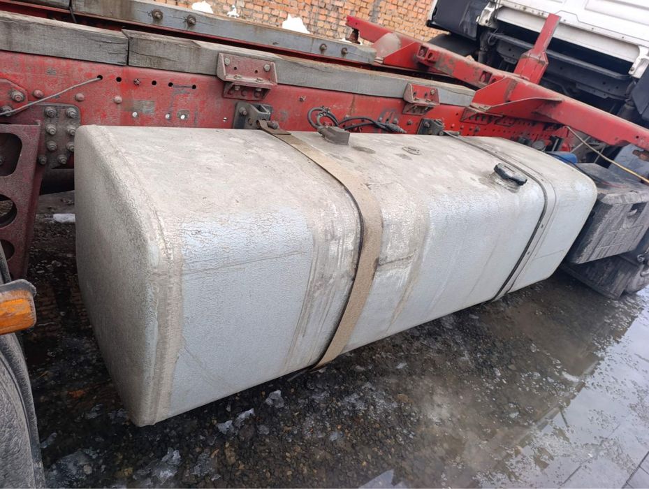 Продам паливний бак