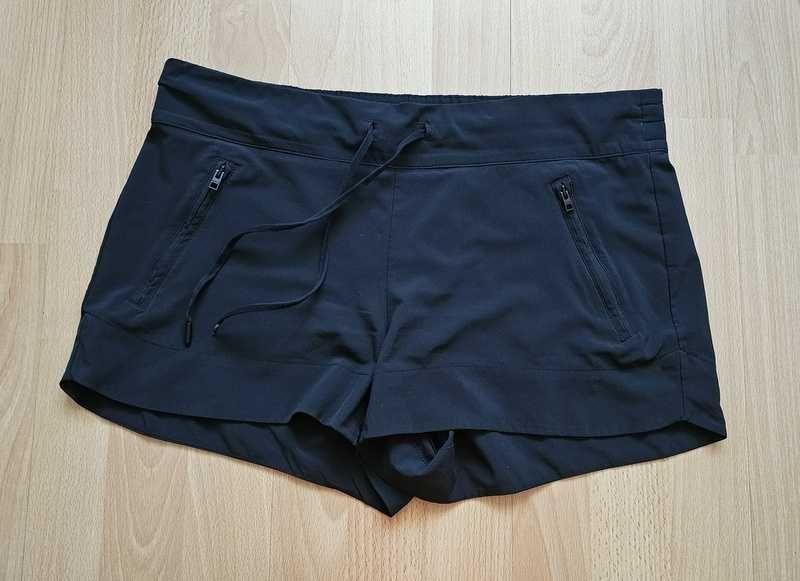 Spodenki sportowe Athleta L czarne