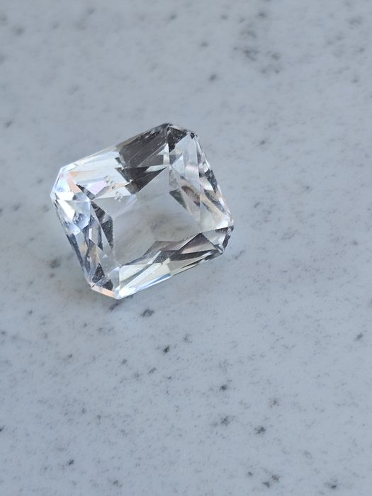 Klejnot kolekcjonerski, naturalny topaz bez skazy, 7,56 CT