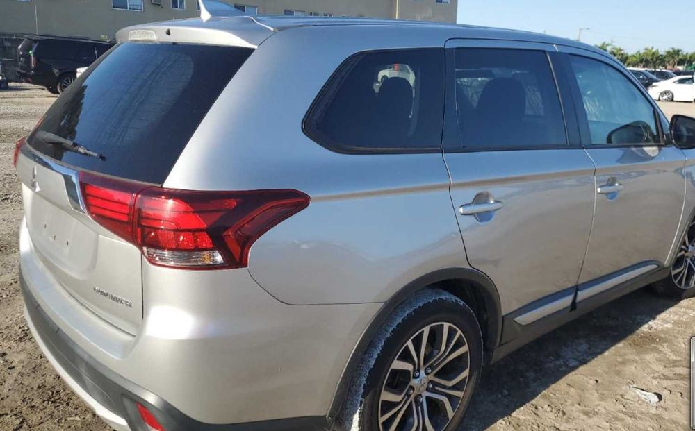 Mitsubishi Outlander Міцубісі Аутлендер Разборка Двері Ляда