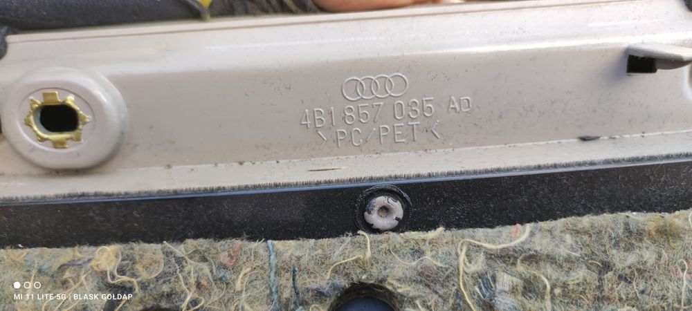 Schowek Pasażera Jasno Szary z Audi A6 S6 4.2 Q Sedan 2002