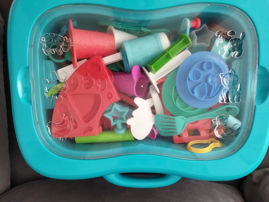 Mesa de brincadeira plasticina