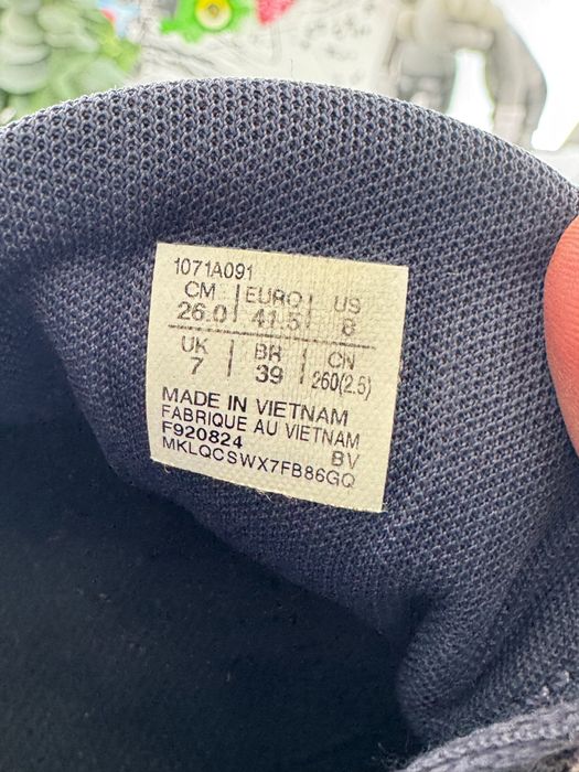 Кросівки Asics Gel Rocket 41 розмір Е15238