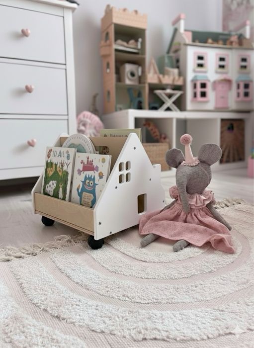 Мотессорі для книг Будиночок (на коліщатах)