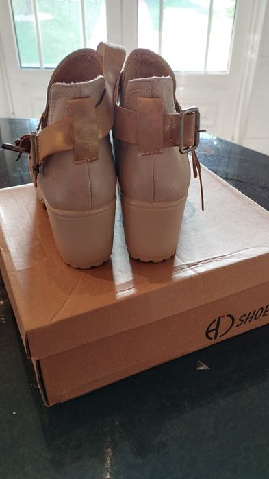 Sapatos novos tam. 35