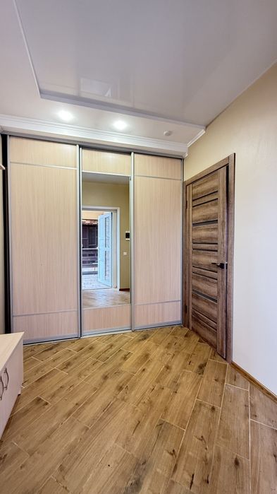 Таунхаус з ремонтом, укомлектоаний, готовий до заселення!Топ докація!