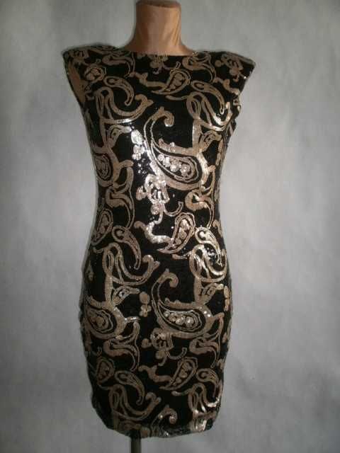 - Soky Soka - Cekinowa sukienka r. S / M