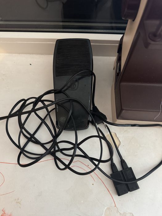 Швейная машинка Husqvarna classica 100