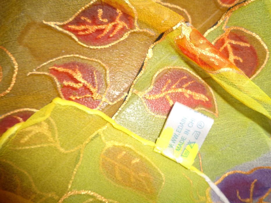 Jedwabny szal ręcznie malowany EDAIN – 100% Jedwab Chiffon Batik