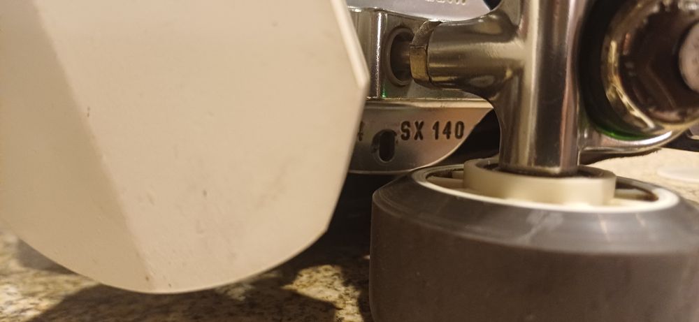 Base Mistral hoquei patins 140