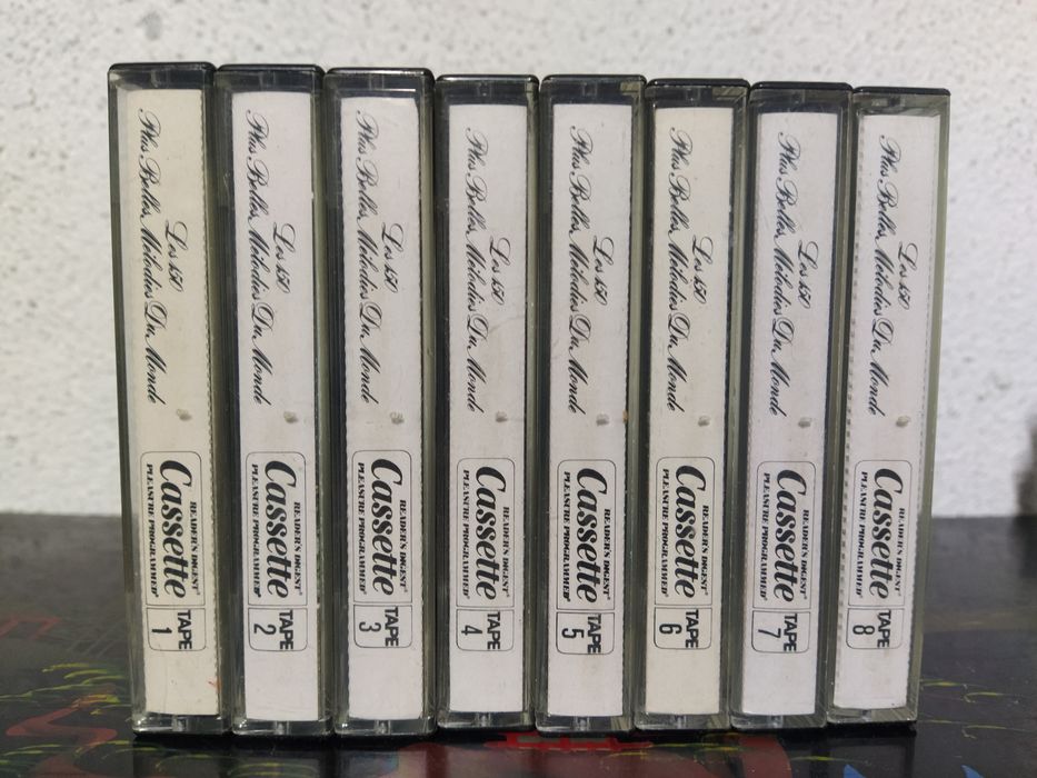 Compilação de 8 Cassetes "Les Plus Belles Melodies du Monde"