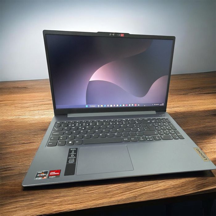 Lenovo Ideapad Slim 3 15ABR8