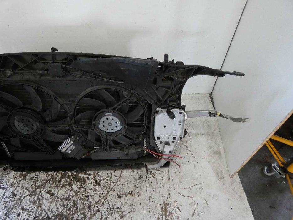 Pas przedni chłodnice wentylatory wzmocnienie Audi A6 C7 2.0 TDI MANUAL 85 Gorlice