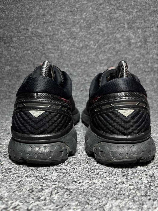 Чоловічі бігові/трекінгові кросівки BROOKS Ghost 11 Gore-Tex 41(26см)