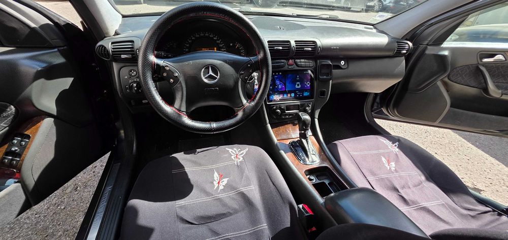 Mercedes-Benz C270 Ano 2002