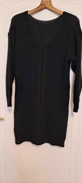 Sweter, tunika z dzianiny z kołnierzykiem