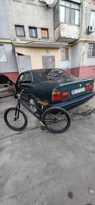 bmw e34 м50б28  торг присутствует