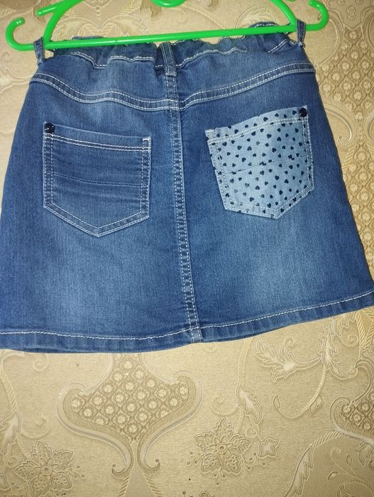 Юпка на дівчинку