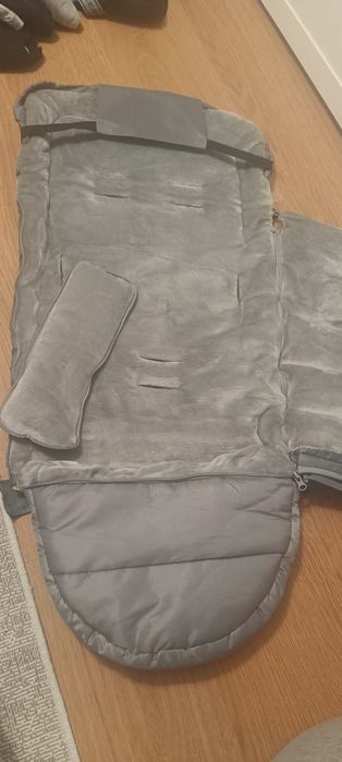 Pokrowiec do wózka lub sanek