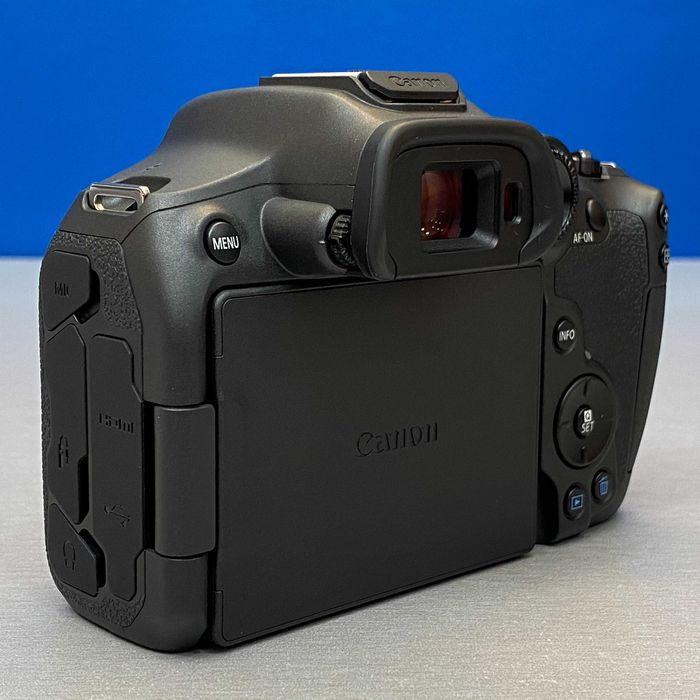Canon EOS R7 (Corpo) - 32.5MP