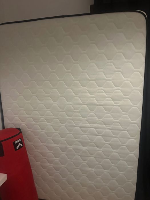 Vendo Colchão Praticamente Novo
