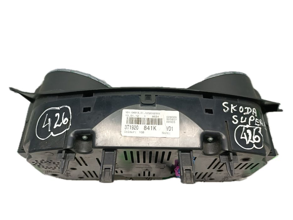 Quadrante / painel de instrumentos SKODA Superb II Hatchback (3T4)