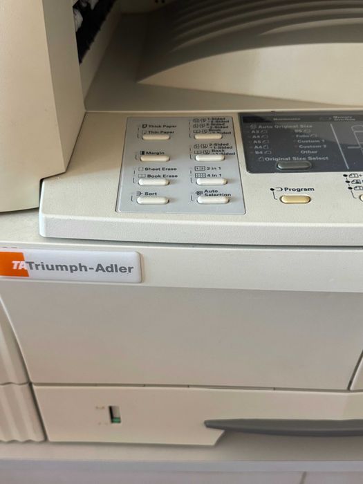 Fotocopiadora / Impressora Triumph-Adler DC 2016