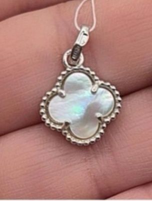 Срібна підвіска конюшина клевер 925