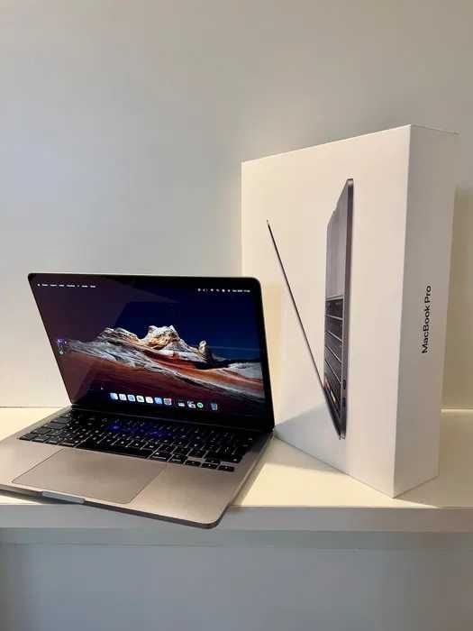 Macbook Pro 13" Touch Bar + Touch ID 256Gb SSD Como NOVO Fatura