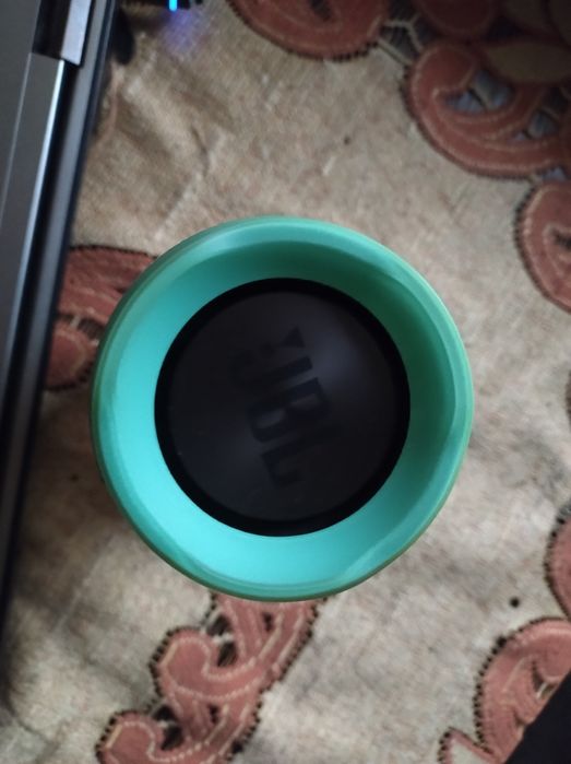 JBL głośnik do naprawy albo na części nie włącza się