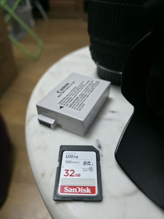 Canon EOS 700D + 2 obiektywy