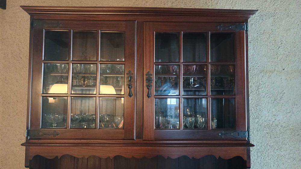 Cristaleira 126 x 205 cm