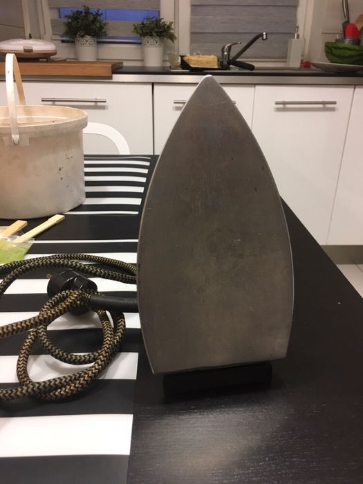 Żelazko PRL Predom c28