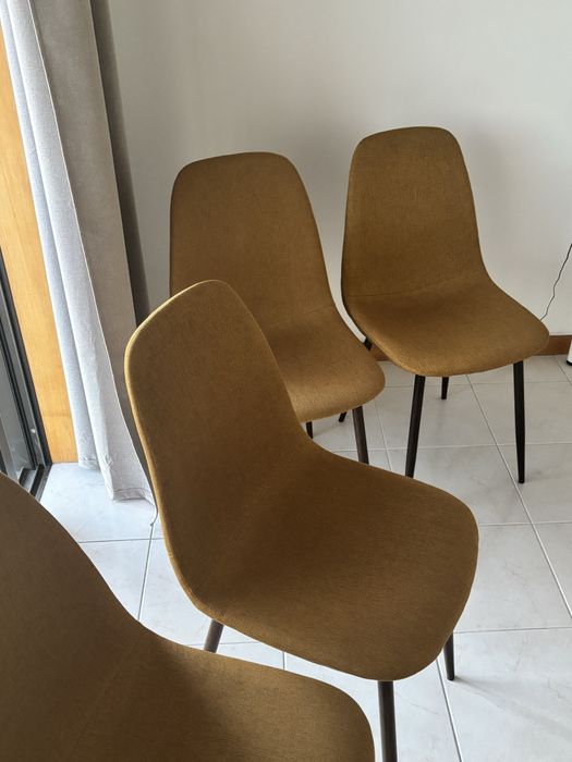 3 Cadeiras de sala