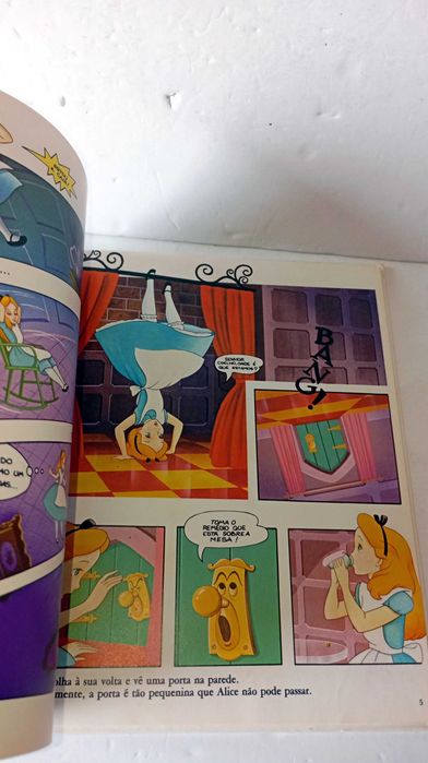 Alice no País das Maravilhas - Walt Disney
