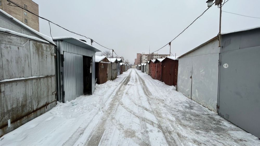 Металевий гараж 18м2 в ГБК «Борисфен» 3 на 6м. Початок ряду