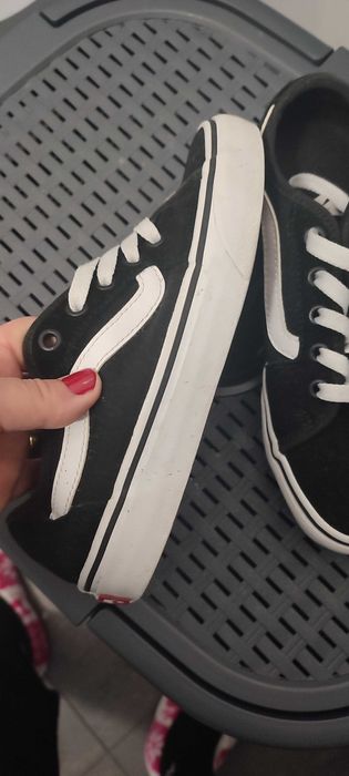 Vans menina pretas