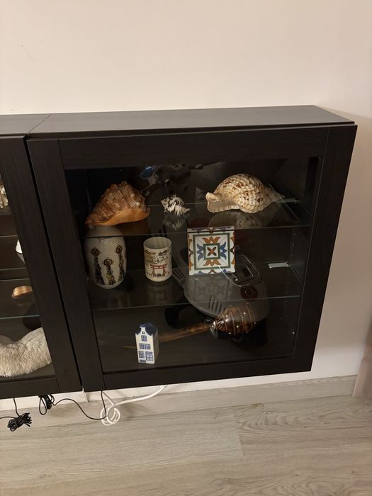 Moveis IKEA com iluminacao embutida