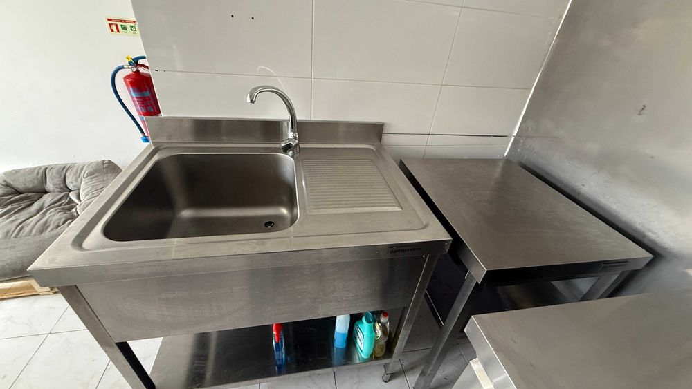 Trespasse - Cozinha Industrial Equipada - Arroios Lisboa
