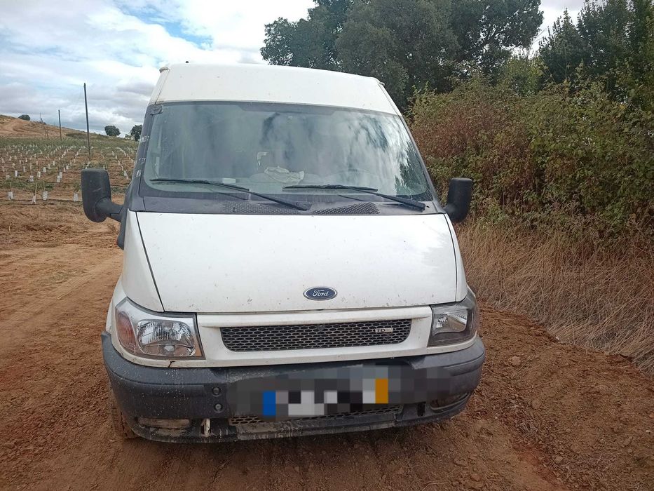 Vendo Carrinha ...64296382740865127
