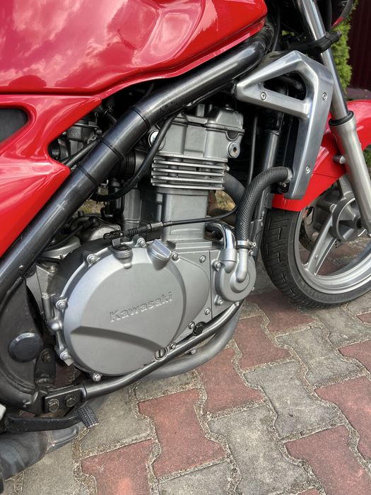 В продажі Kawasaki er 5