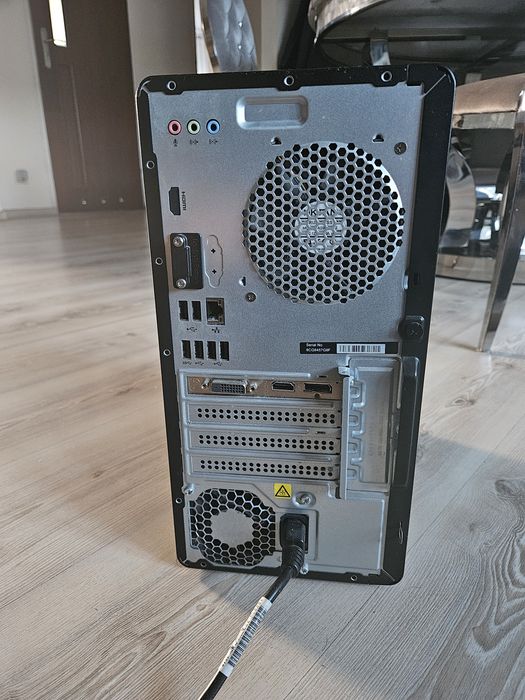 Komputer stacjonarny