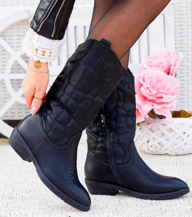 Wysokie czarne kowbojki rozmiar 36