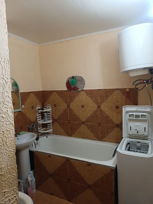 Продам 1 кімнатну .гостинку м.ПІВДЕННЕ
