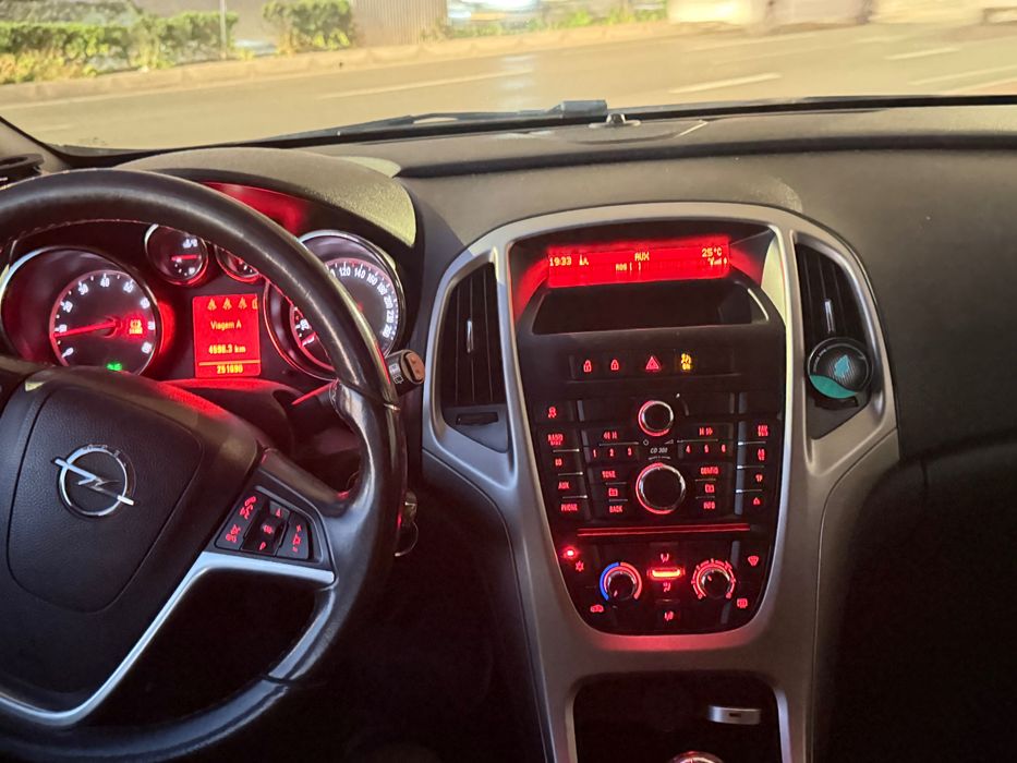 Opel astra 2010, com 252000 km — photo 5