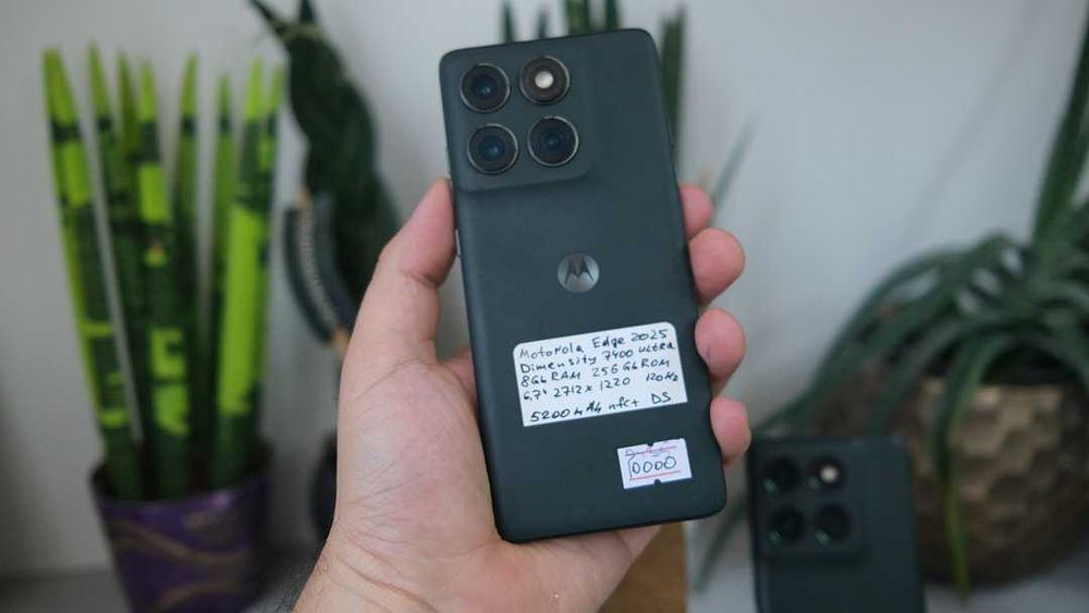Motorola EDGE 2025  8/256 120 HZ гарний стан