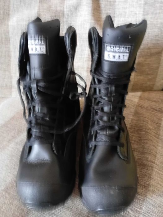 Bota coturno militar